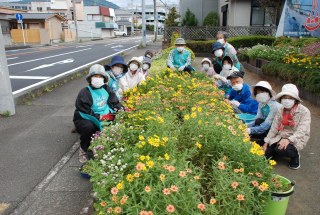 花壇のお手入れ　焼津市花の会様　9/22